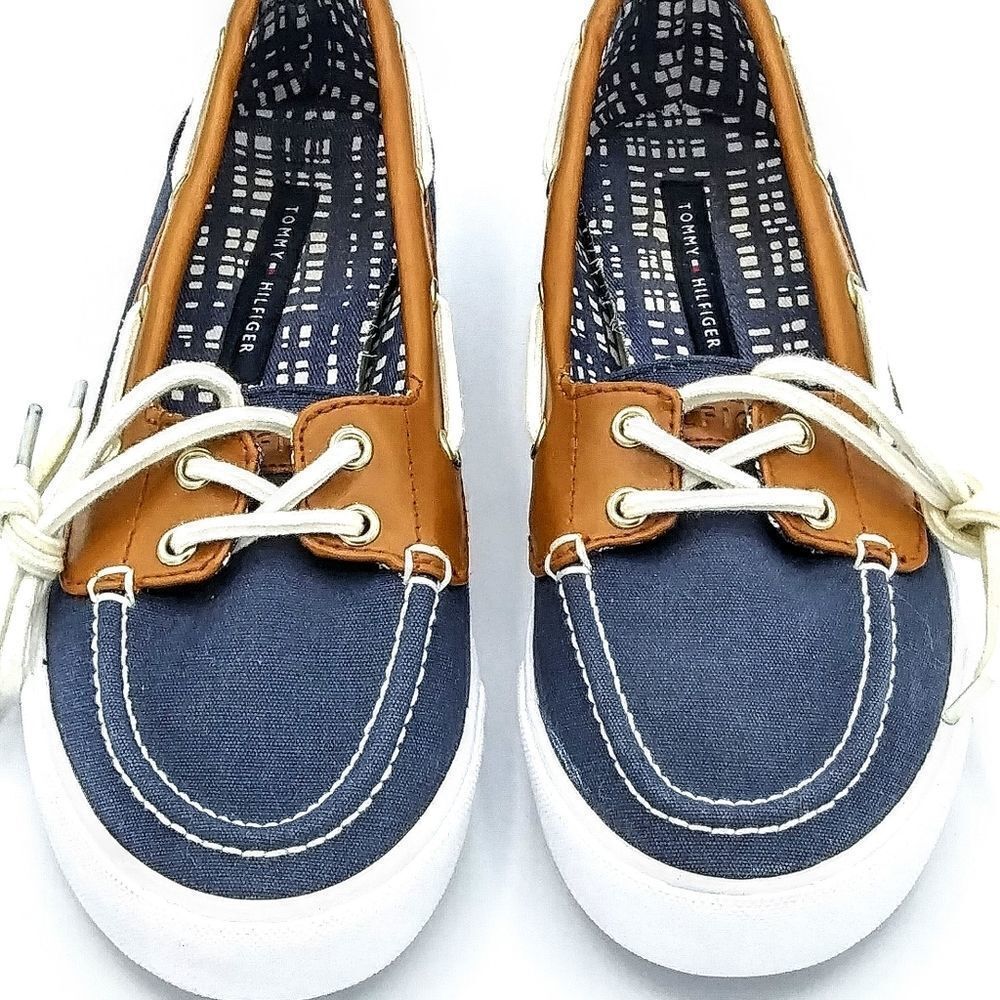 NWOT Tommy Hilfiger Womens Adriel  6M Blue/Tan/White Textile Slip On Boat Shoes